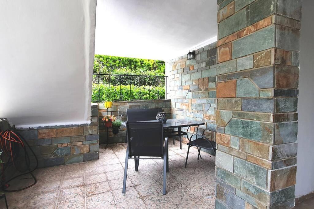 Vacation Studio Oropos Nea Palatia Экстерьер фото